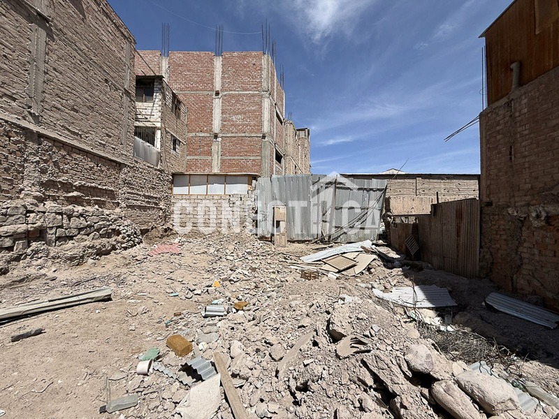 隆ATENCI脫N INVERSIONISTAS! Se vende terreno en el centro de Moquegua.- Calle Arequipa馃拵 - Imagen 9