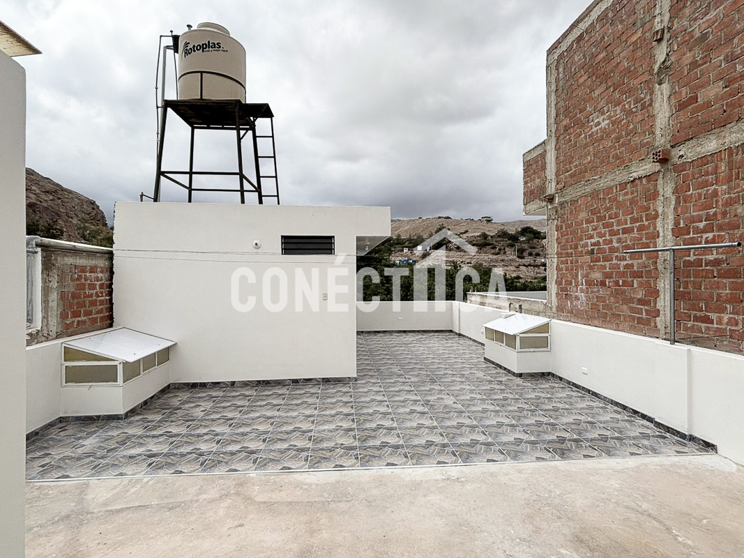 🚨 ¡CASA DE ESTRENO DE 3 NIVELES EN EL COUNTRY CLUB! 🏡✨ - Imagen 5