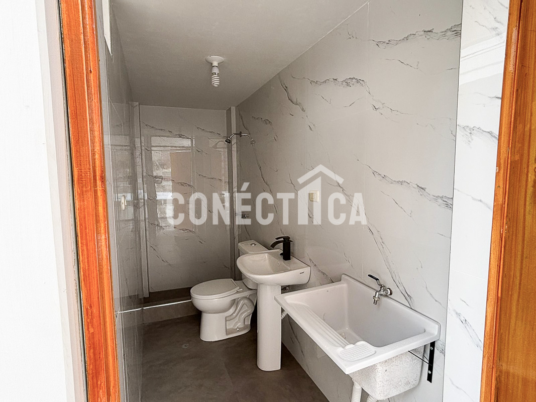 🚨 ¡CASA DE ESTRENO DE 3 NIVELES EN EL COUNTRY CLUB! 🏡✨ - Imagen 6