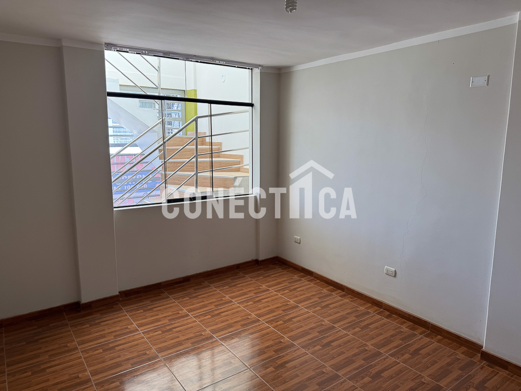 🚨 ¡CASA DE ESTRENO DE 3 NIVELES EN EL COUNTRY CLUB! 🏡✨ - Imagen 32